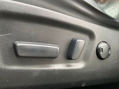 Used 2017 Toyota Highlander XLE image 13