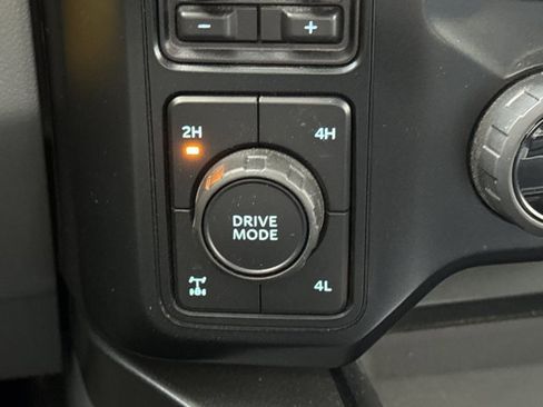 Used 2023 Ford F250 XLT w/ FX4 Off-Road Package image 20