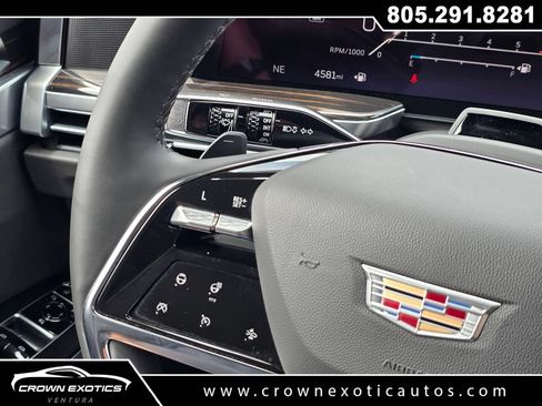 Used 2026 Cadillac Escalade Luxury AWD/4WD image 42