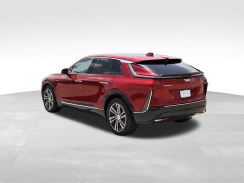 Certified 2024 Cadillac Lyriq Luxury w/ LPO, Floor Liner Package AWD/4WD image 3