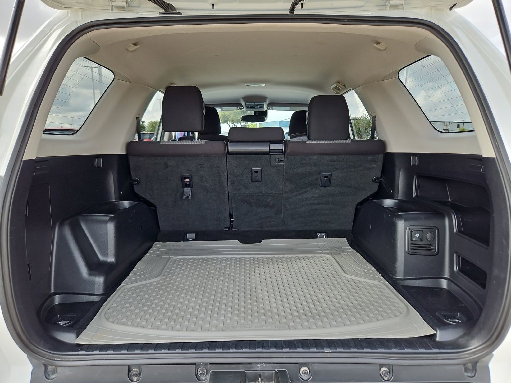 Used 2021 Toyota 4Runner SR5 AWD/4WD image 31