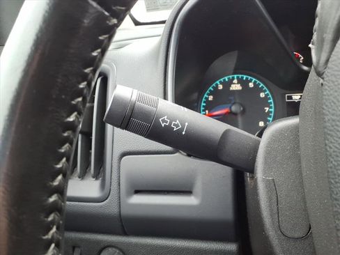 Used 2021 Chevrolet Colorado LT w/ Fleet Safety Package image 15