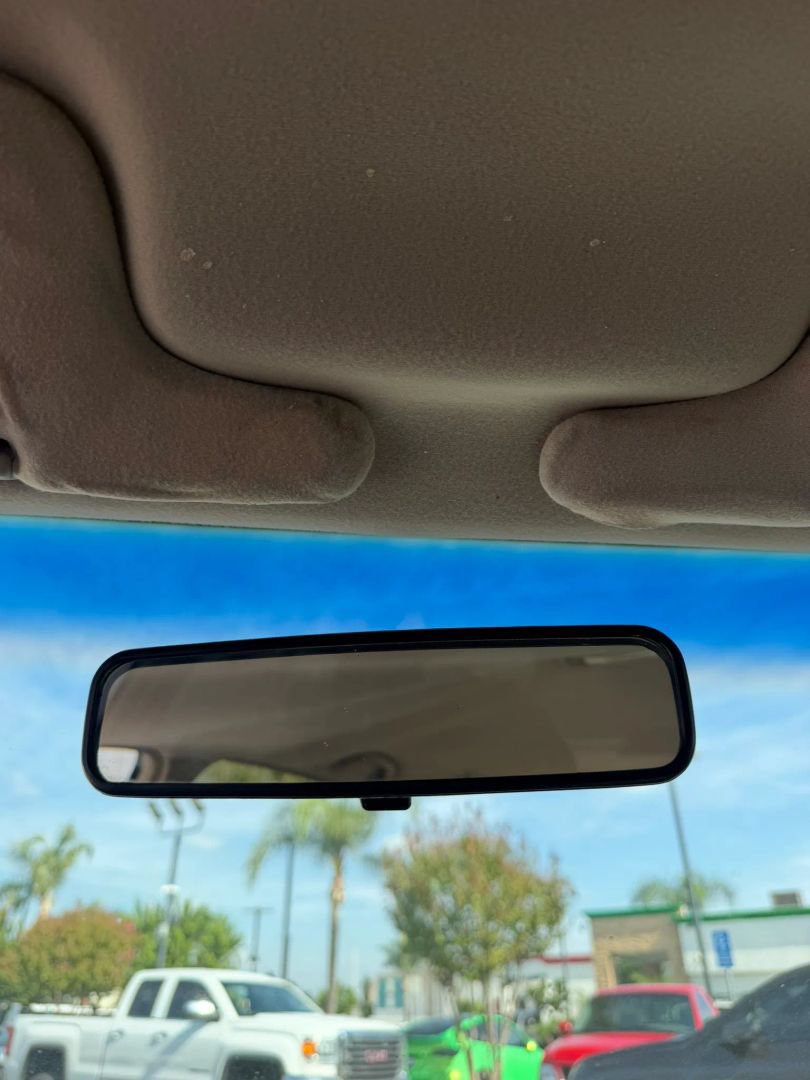 Used 1999 Toyota Avalon XL FWD image 33