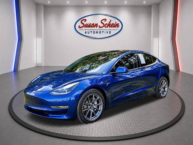 Used 2022 Tesla Model 3 Long Range AWD/4WD image 1