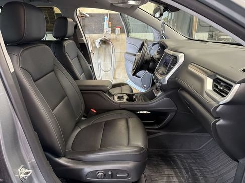 Certified 2023 GMC Acadia SLT w/ Preferred Package FWD image 26