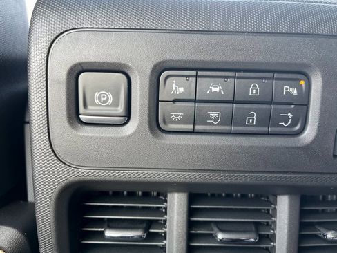 New 2025 Chevrolet Brightdrop 400 image 7