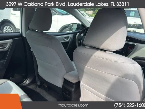 Used 2018 Toyota Corolla LE FWD image 31