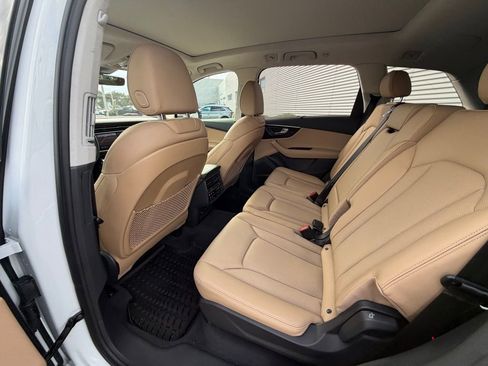 Used 2023 Audi Q7 3.0T Prestige image 6