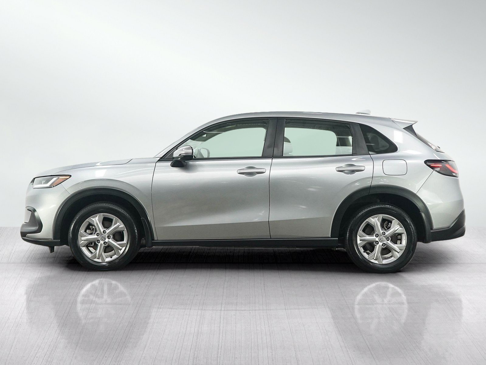 Used 2024 Honda HR-V LX image 2