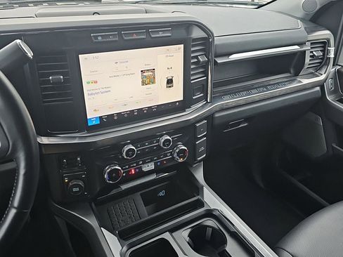 Used 2024 Ford F250 Lariat image 10