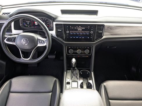 Used 2022 Volkswagen Atlas Cross Sport SE image 15