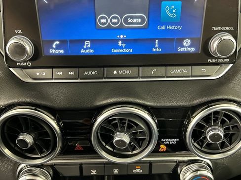 Used 2025 Nissan Sentra SV FWD image 14