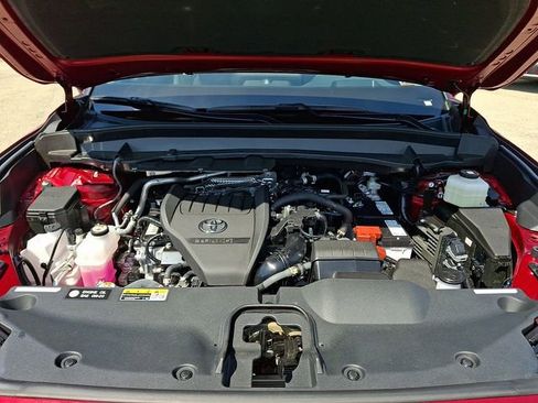 Used 2025 Toyota Grand Highlander AWD image 32