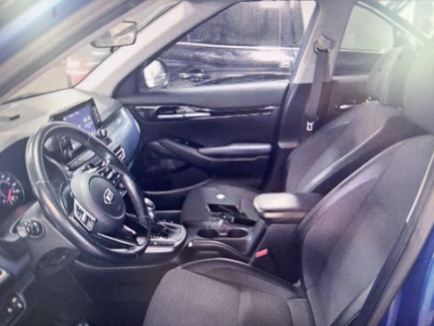 Used 2021 Kia Seltos S image 3