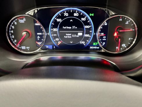 Used 2023 GMC Acadia SLT w/ Elevation Edition FWD image 13