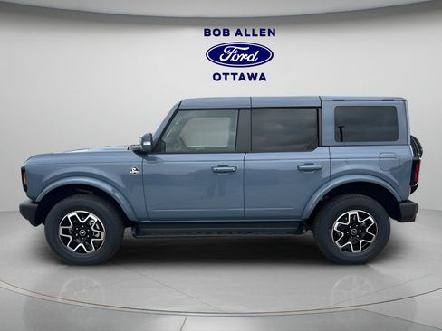 New 2025 Ford Bronco Outer Banks image 2