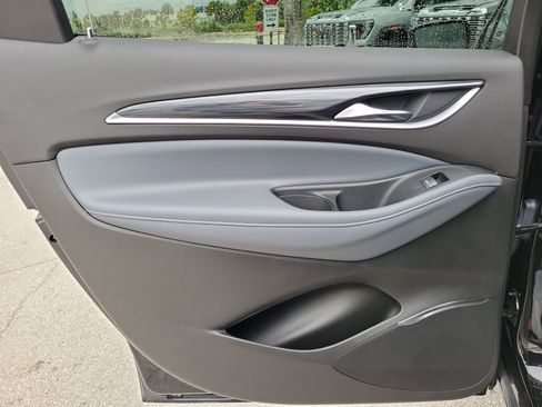 Used 2024 Buick Enclave Essence w/ Experience Buick Package image 27