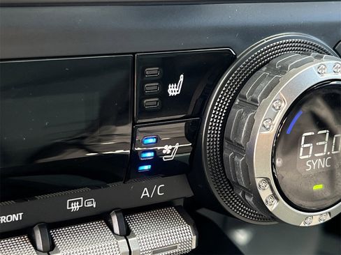 Used 2025 Toyota Tacoma Trailhunter image 23