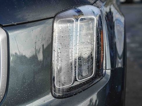 Certified 2023 Kia Telluride S w/ S Sunroof Package image 10