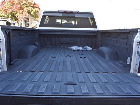 Used 2022 Chevrolet Silverado 2500 High Country w/ Z71 Off-Road Package image 36