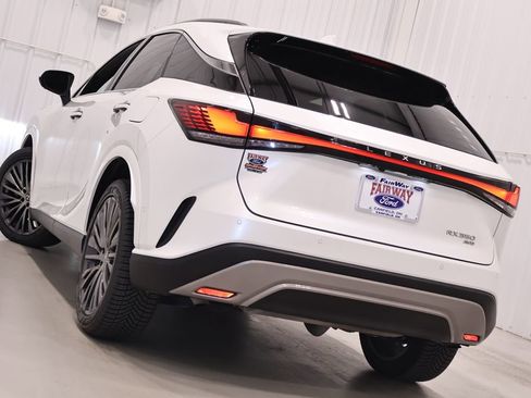 Used 2023 Lexus RX 350 AWD w/ Cold Area Package image 40