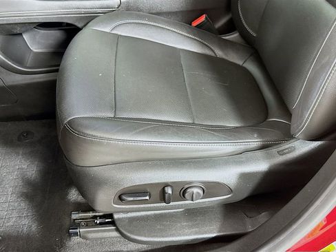 Used 2020 GMC Acadia SLT w/ Driver Alert Package II image 23