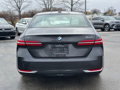 New 2026 BMW 530i xDrive w/ Premium Package image 9