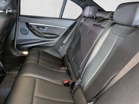 Used 2018 BMW 330i Sedan RWD image 16