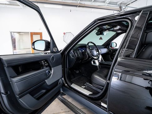 Used 2019 Land Rover Range Rover Supercharged image 33