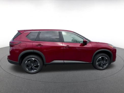 Used 2025 Nissan Rogue SV AWD/4WD image 13