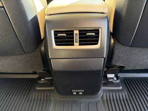 Used 2022 Lexus RX 350L FWD w/ Premium Package image 10