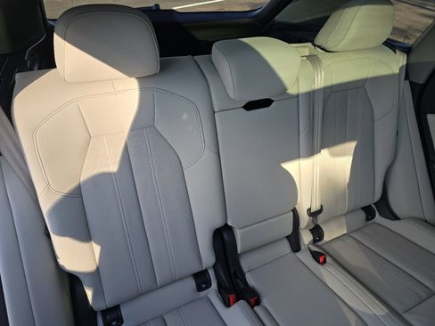 Certified 2025 Audi Q5 Prestige image 34