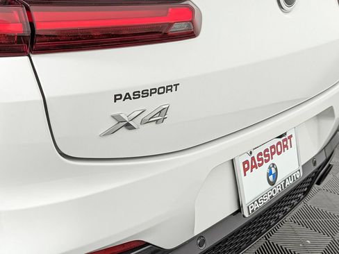 Used 2021 BMW X4 xDrive30i w/ M Sport Package image 10