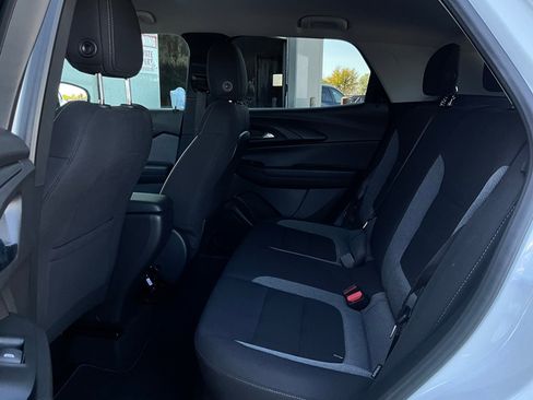 Used 2025 Chevrolet TrailBlazer LT image 11