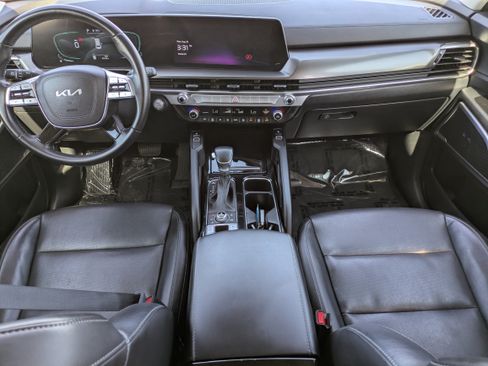 Certified 2025 Kia Telluride S AWD/4WD image 16