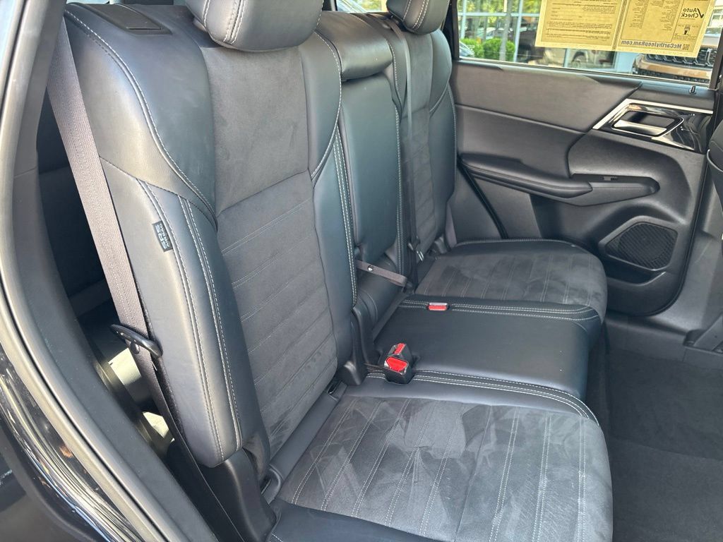 Used 2024 Mitsubishi Outlander SE AWD/4WD image 20
