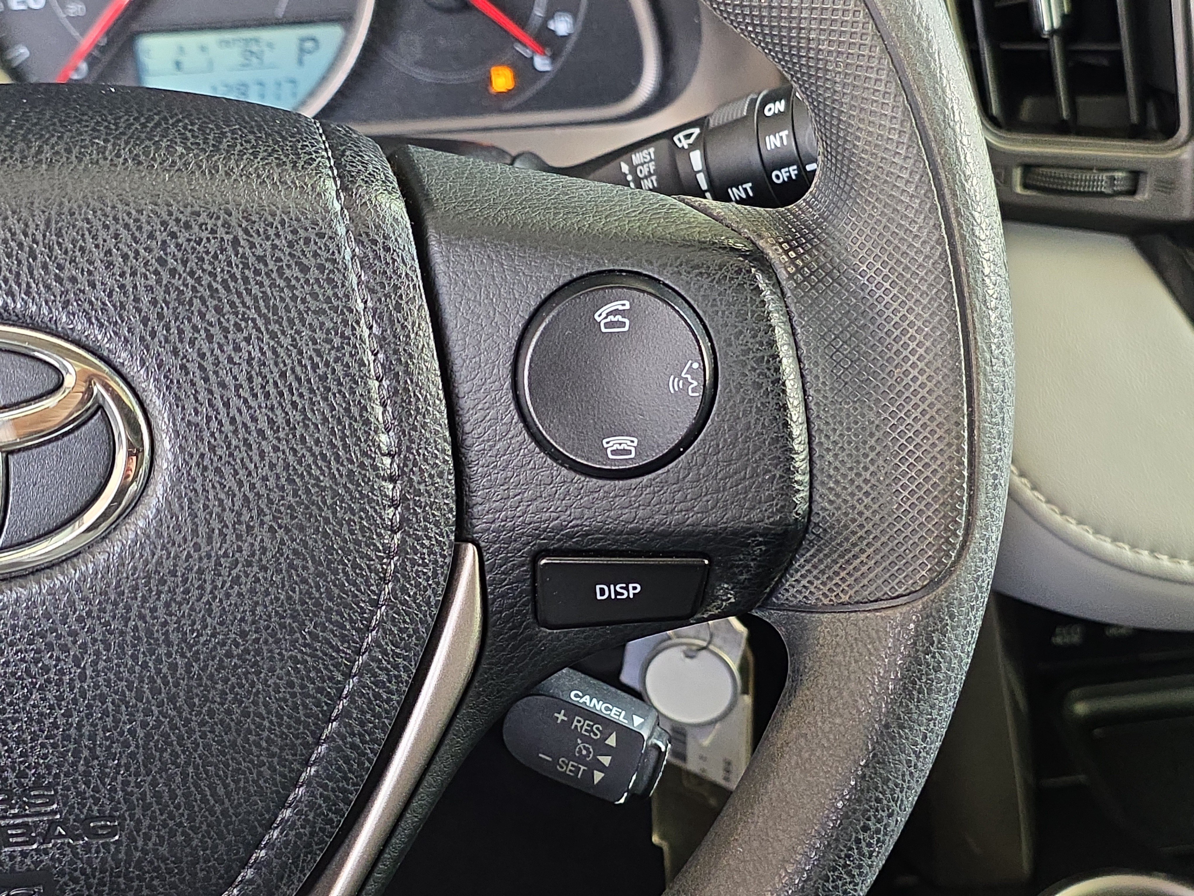 Used 2014 Toyota RAV4 XLE FWD image 13