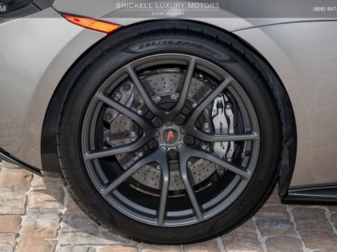 Used 2018 McLaren 570S Coupe RWD image 42
