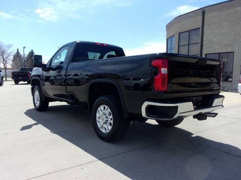 Used 2024 Chevrolet Silverado 2500 LT w/ Convenience Package AWD/4WD image 8