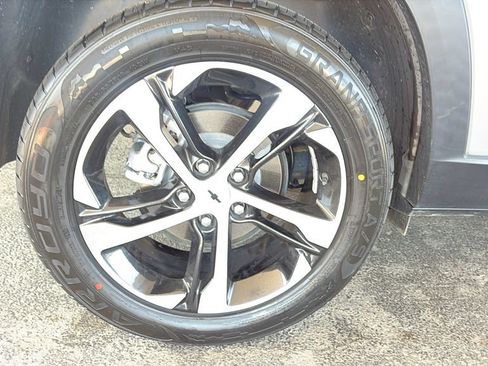 Used 2024 Chevrolet Trax RS w/ Driver Confidence Package FWD image 20