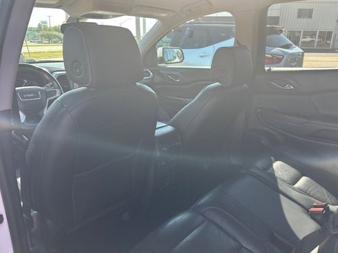 Used 2018 GMC Acadia SLT image 11