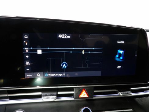 Used 2025 Hyundai Elantra SEL FWD image 17
