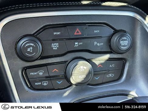 Used 2016 Dodge Challenger R/T Scat Pack w/ Leather Interior Group RWD image 29