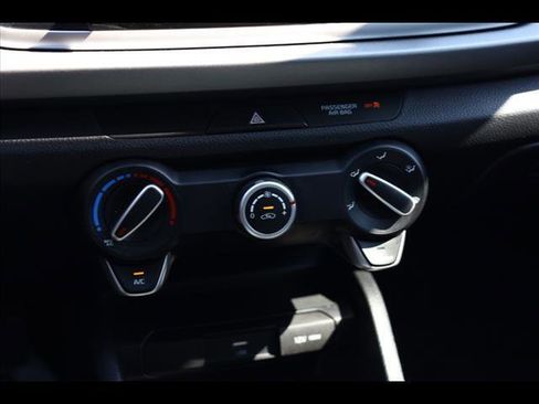 Used 2022 Kia Rio S image 16