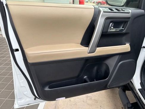 Certified 2024 Toyota 4Runner SR5 Premium AWD/4WD image 8