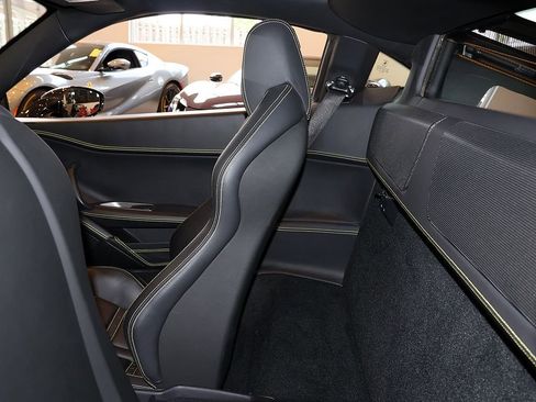 Used 2011 Ferrari 458 Italia Coupe RWD image 83