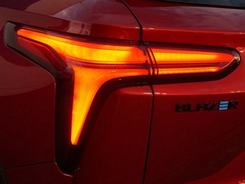 New 2026 Chevrolet Blazer EV LT w/ Midnight/Sport Edition image 27