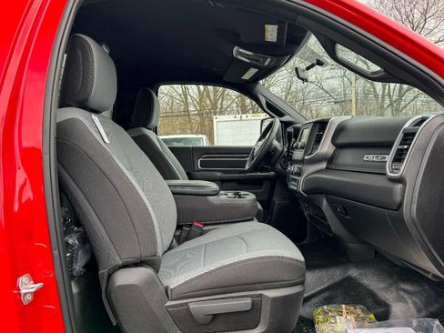 Used 2024 RAM 5500 SLT w/ Quick Order Package 2YG SLT image 9