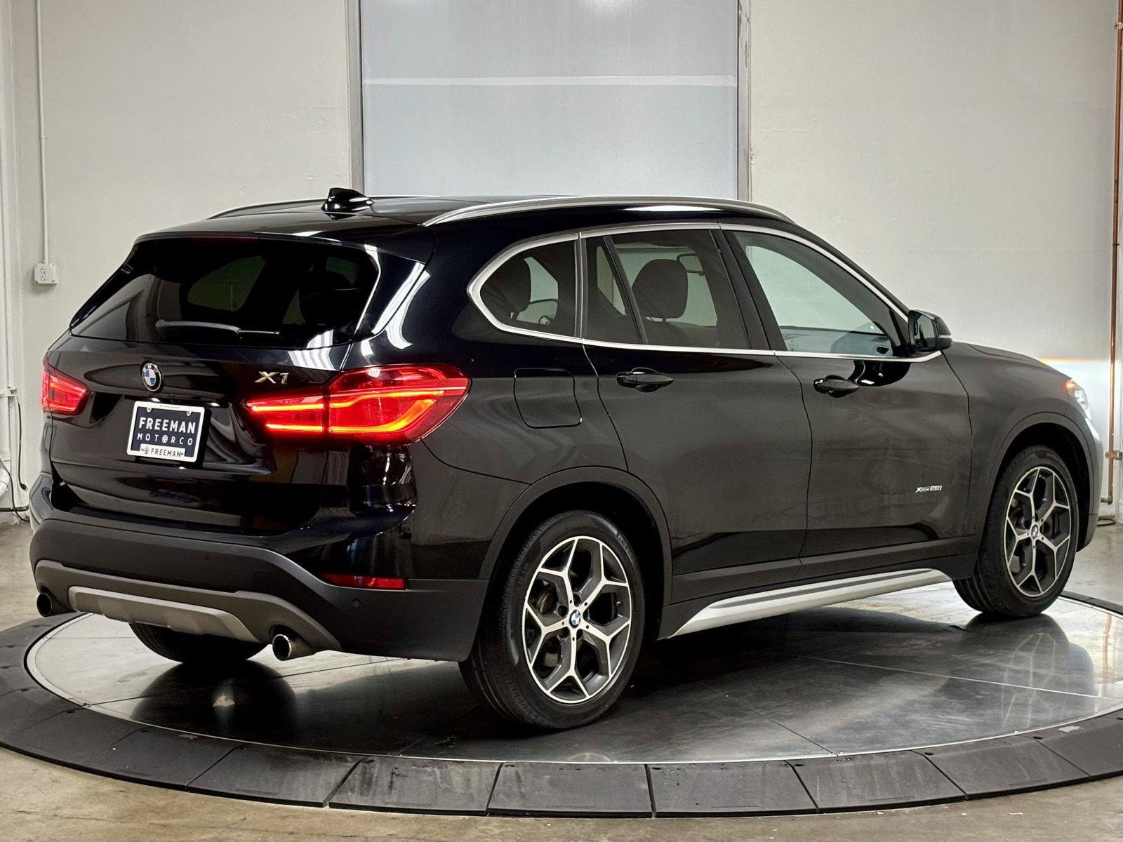 Used 2016 BMW X1 xDrive28i AWD/4WD image 9