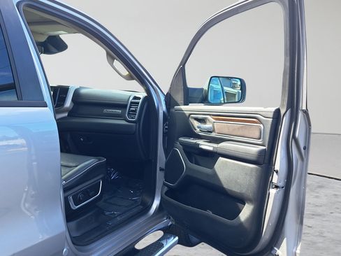 Used 2021 RAM 1500 Laramie AWD/4WD image 15